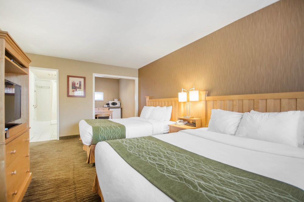 Econo Lodge Inn & Suites North Vancouver Exterior photo