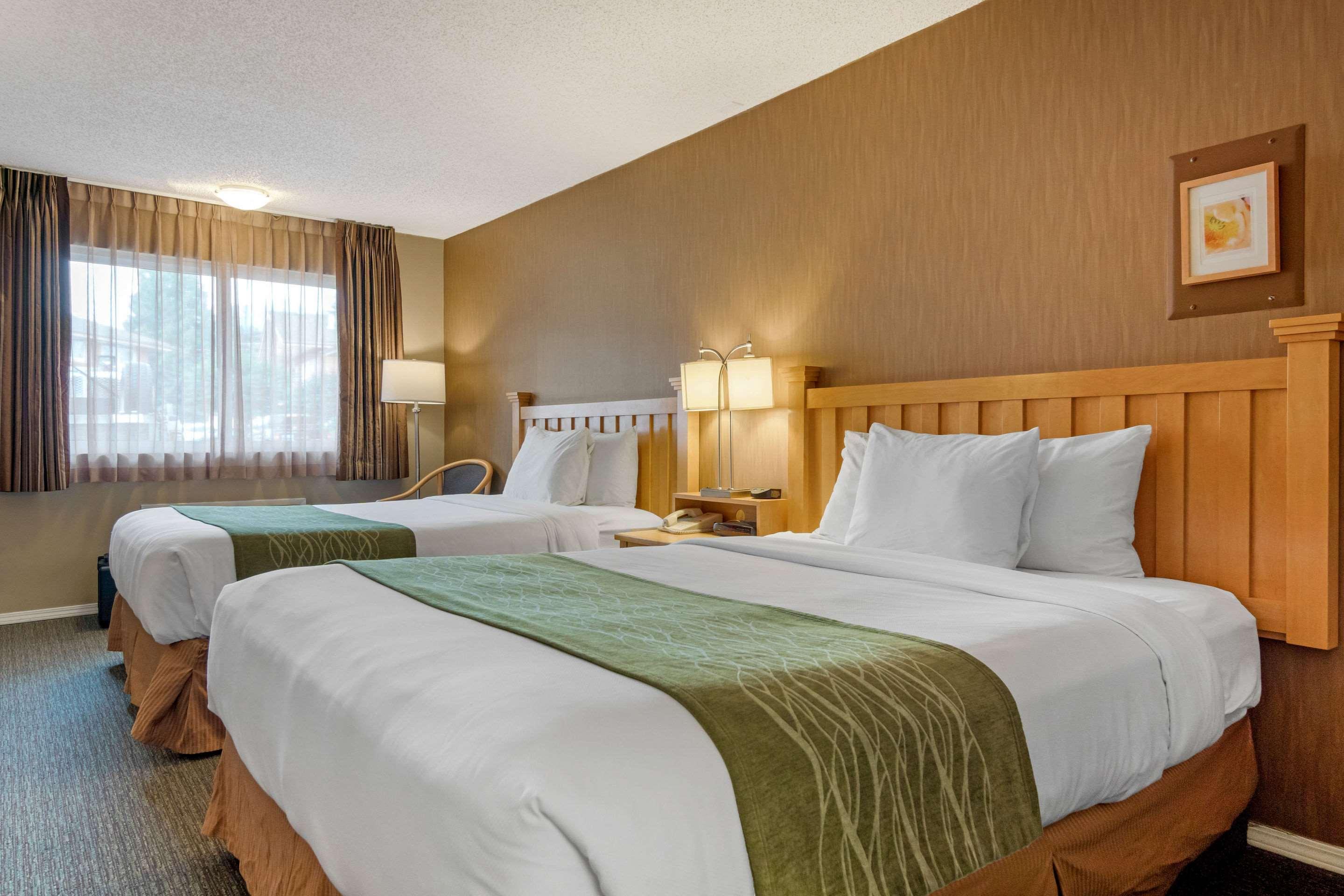 Econo Lodge Inn & Suites North Vancouver Exterior photo